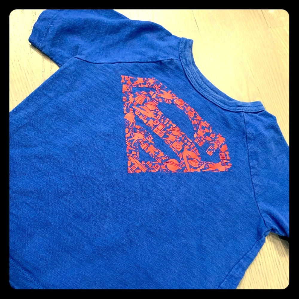 GAP Superman T-shirt with cape